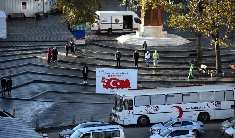 ozgur_gazete_kibris_Sirenler_caldi_herkes_saygi_durusuna_gecti6