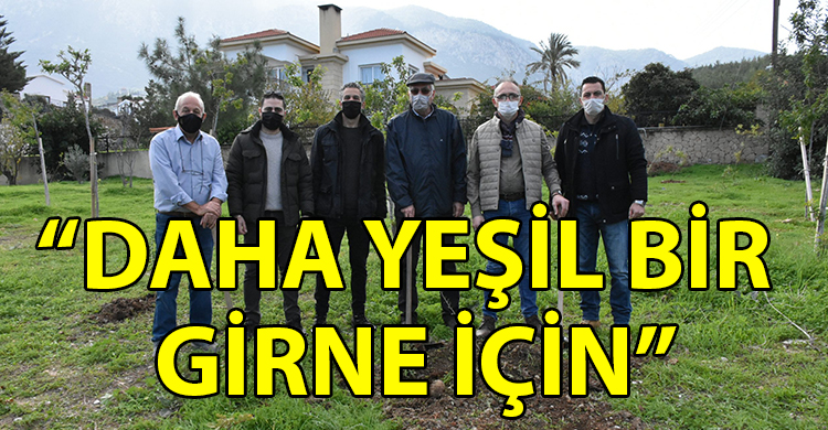 ozgur_gazete_kibris_Girne_Belediyesi_ekipleri_Bellapais_te_fidan_dikti