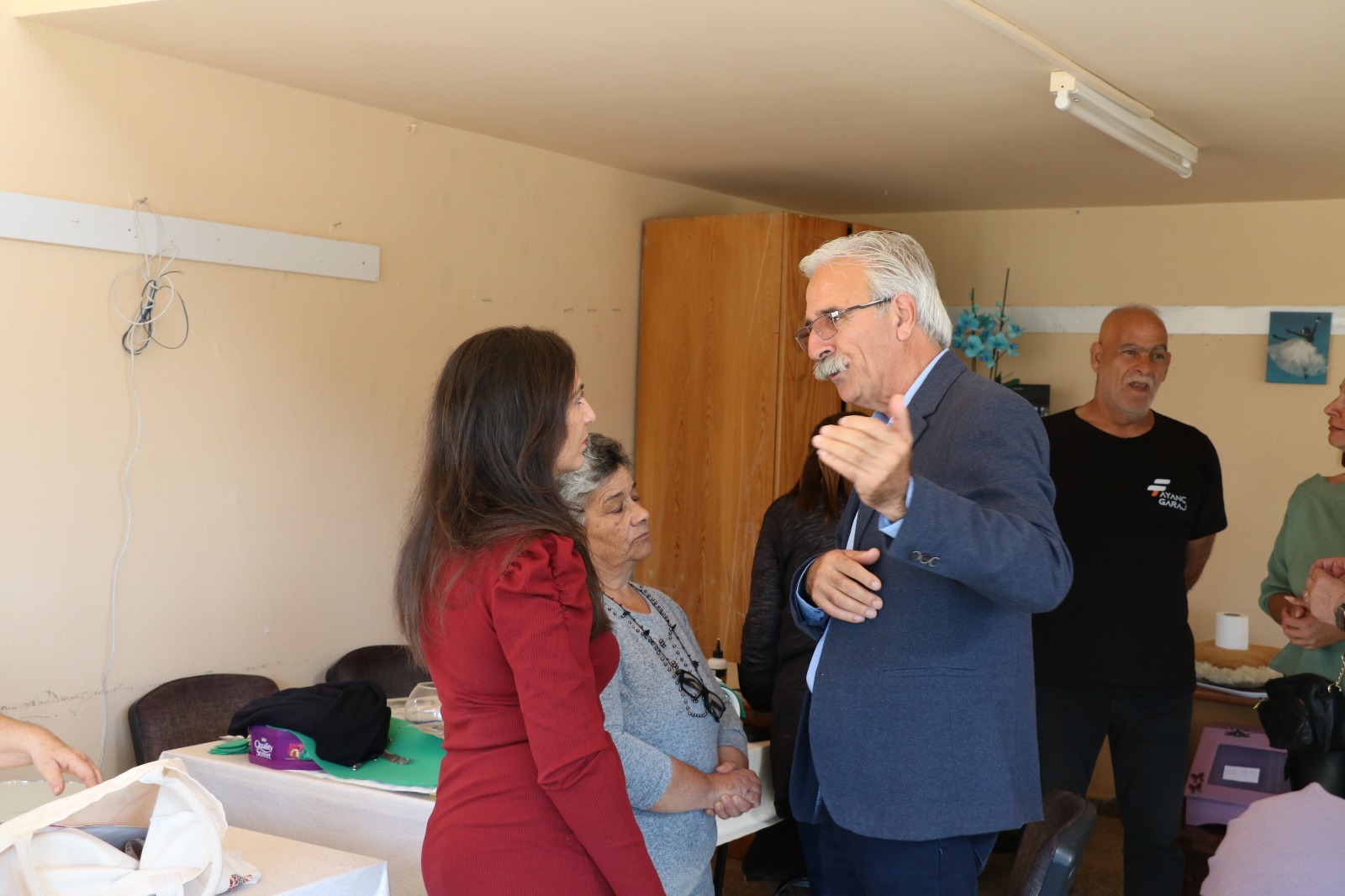 ozgur_gazete_kibris_osman_bican_kadın_emegi3